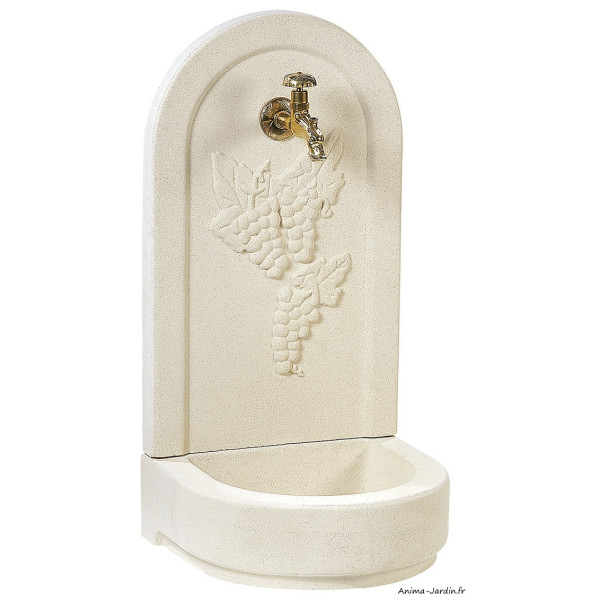 Fontaine murale, Raisin, pierre reconstituée, H.76 cm, Hairie Grandon