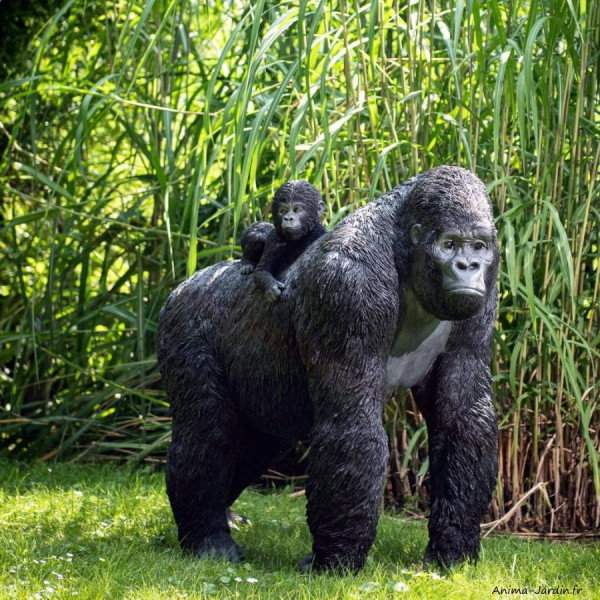 Gorille XXL avec son bébé, H.106 cm, décoration extérieure