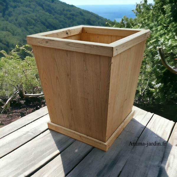 Bac évasé carré en bois, châtaignier, L.52 x 52 H 60 cm, Le Livet