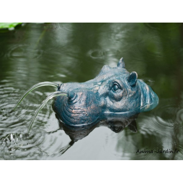 Hippopotame flottant H.11 cm, cracheur d'eau, décoration bassin