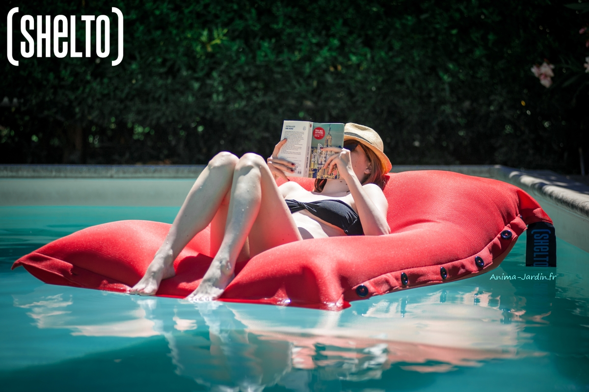 Pouf-piscine-rouge-sheltot-anima-jardin-flottant